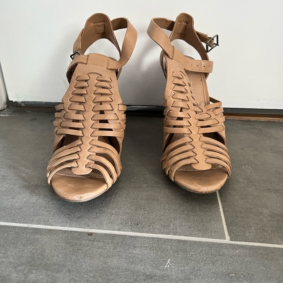 Slightly worn Merona wedge sandals. Comfortable and cute. - Picture 2 of 5